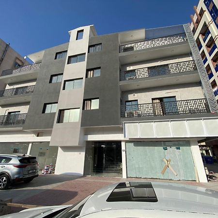 Al Sahm Building Apartment Ajman Bagian luar foto