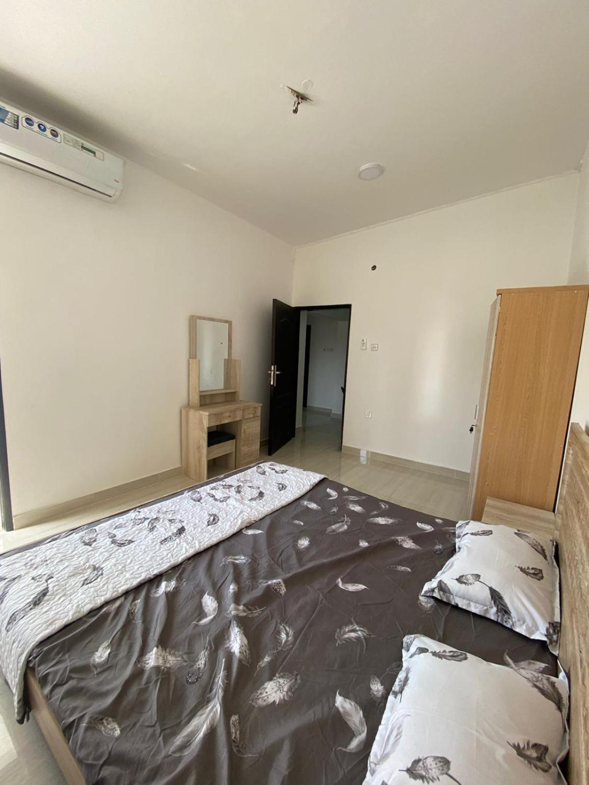 Al Sahm Building Apartment Ajman Bagian luar foto